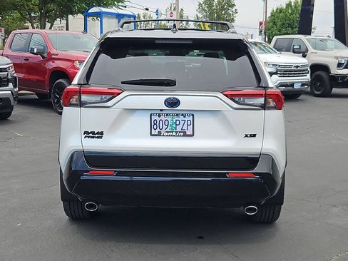 Used 2024 Toyota RAV4 XSE w/ Weather Package AWD/4WD image 5