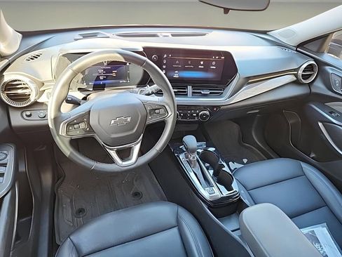 Used 2024 Chevrolet Trax ACTIV w/ Driver Confidence Package image 19