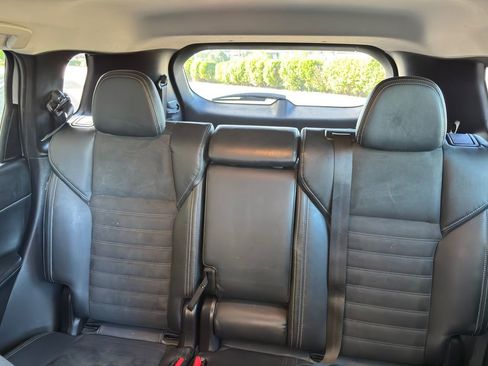 Used 2022 Mitsubishi Outlander SE image 38