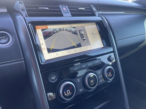 Used 2020 Land Rover Discovery HSE Luxury image 15