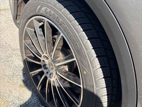 Used 2022 Mercedes-Benz GLC 300 image 8