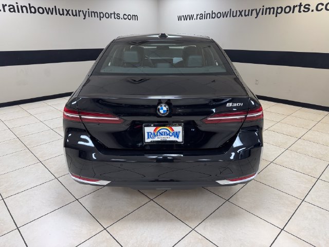 Used 2025 BMW 530i RWD image 5