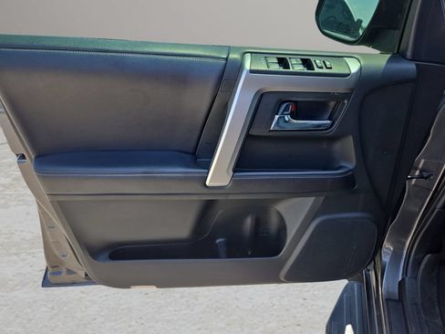 Used 2019 Toyota 4Runner SR5 Premium AWD/4WD image 13
