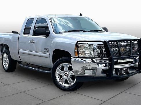 Used 2012 Chevrolet Silverado 1500 LT RWD image 2