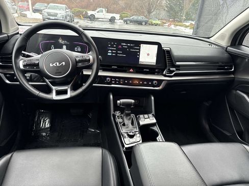 Used 2024 Kia Sportage EX image 13