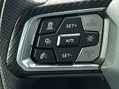 Used 2025 Ford Mustang GT Premium RWD image 19