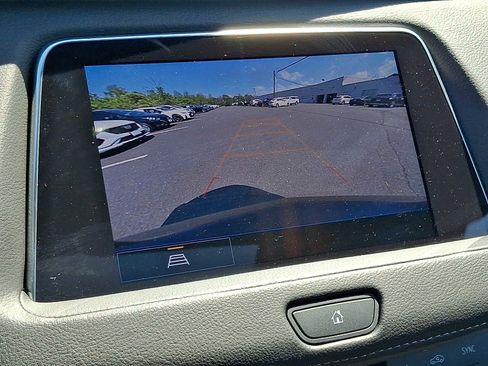 Used 2023 Cadillac XT4 Premium Luxury w/ Cold Weather Package AWD/4WD image 20