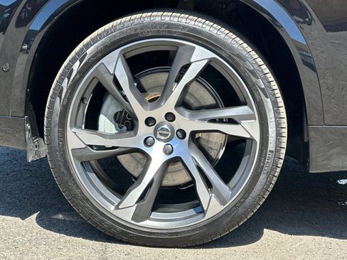 Used 2021 Volvo XC90 T8 R-Design w/ Advanced Package AWD/4WD image 11