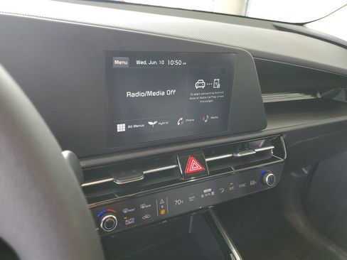 Certified 2026 Kia Niro LX FWD image 29