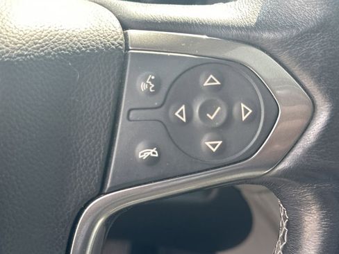 Used 2017 Chevrolet Suburban LT w/ Luxury Package image 29