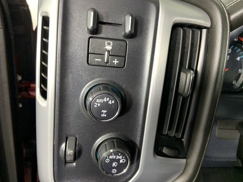 Used 2018 GMC Sierra 1500 SLT image 27