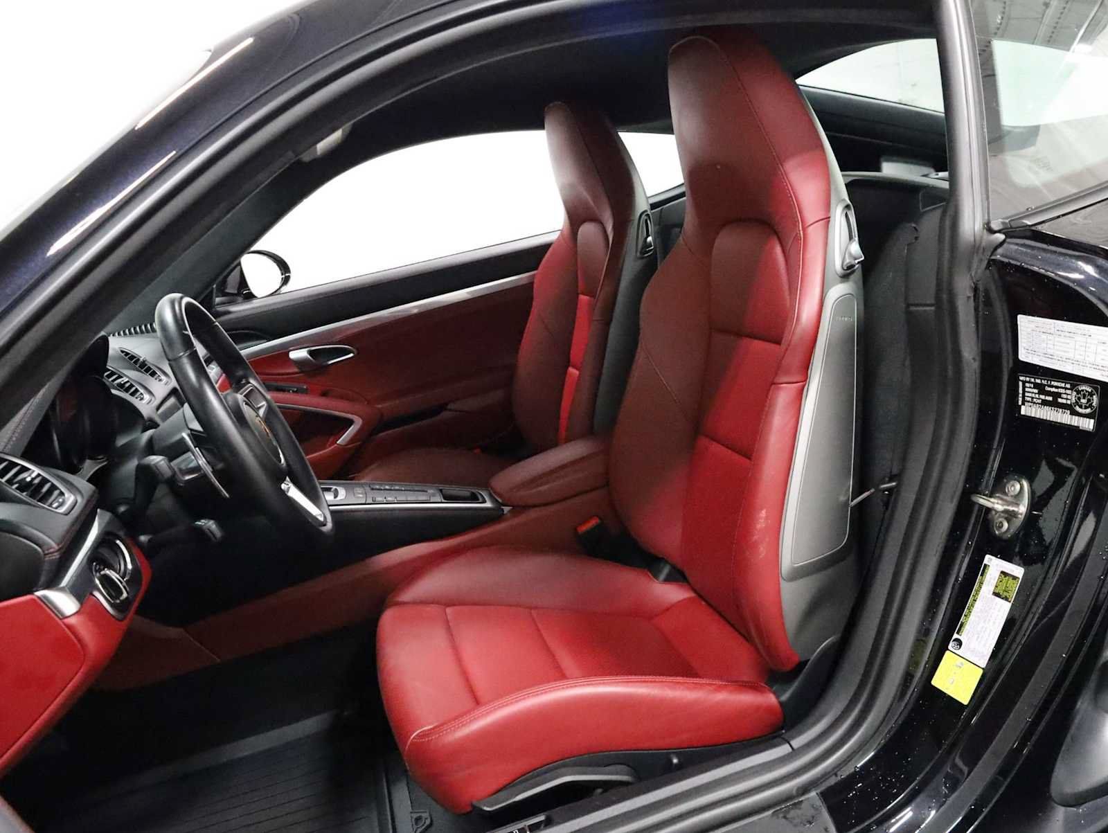 Used 2019 Porsche 718 Cayman GTS RWD image 5