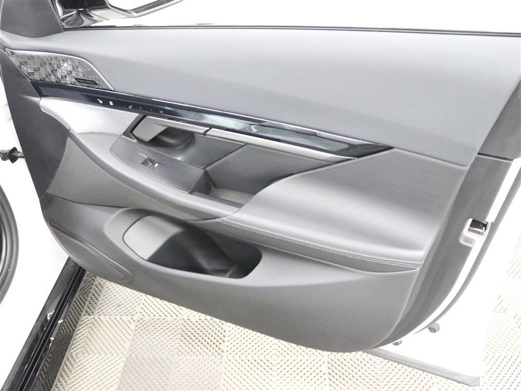Used 2024 BMW i5 M60 w/ Premium Package AWD/4WD image 33