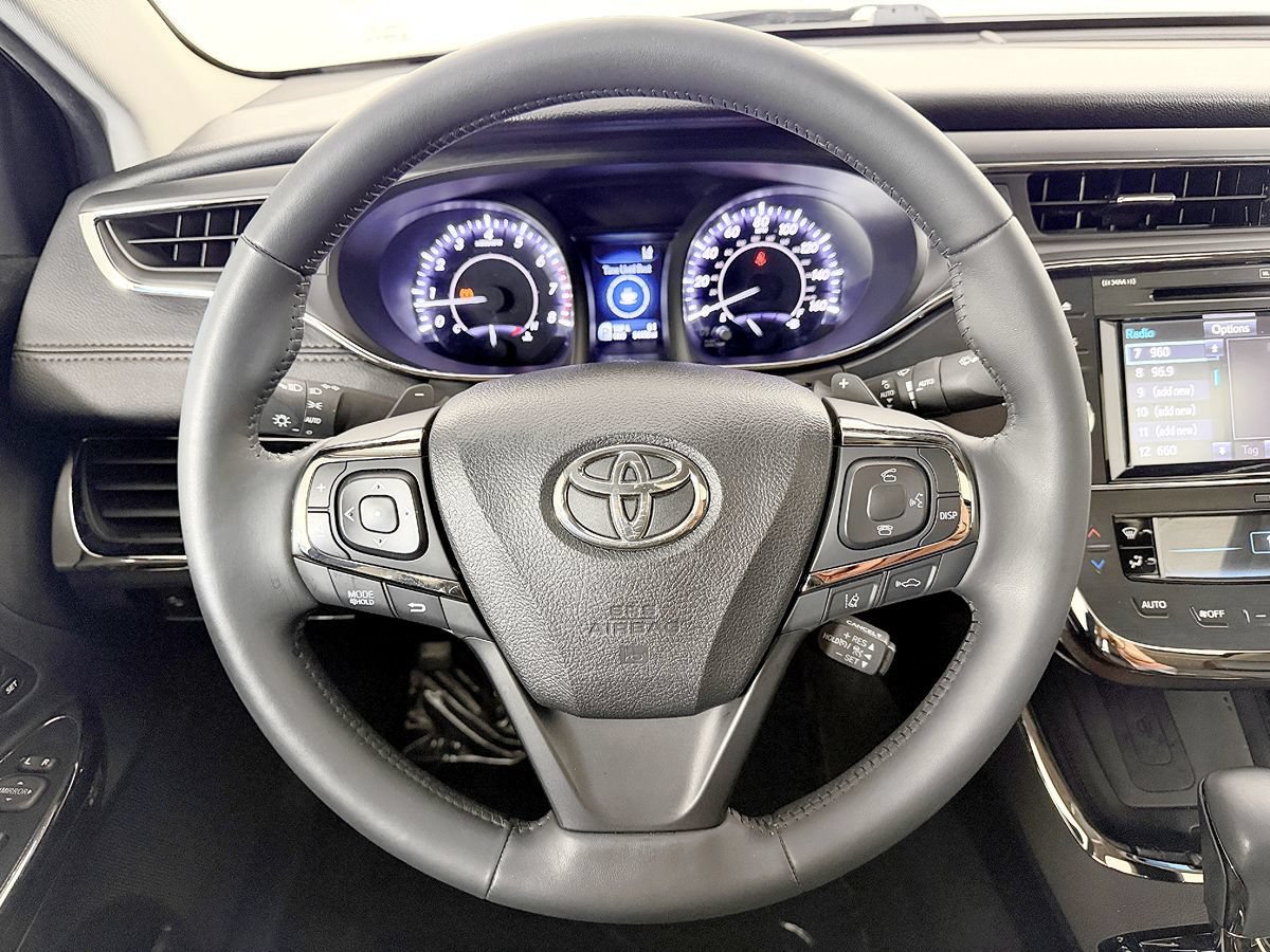Used 2016 Toyota Avalon Limited FWD image 56