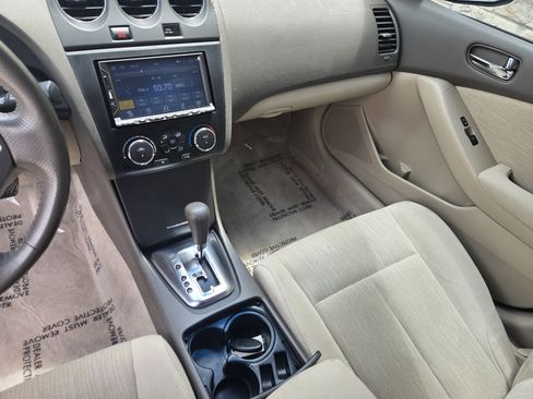 Used 2012 Nissan Altima 2.5 S w/ 20th Anniversary Pkg FWD image 13