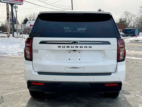 Used 2022 Chevrolet Suburban Z71 w/ Luxury Package image 5