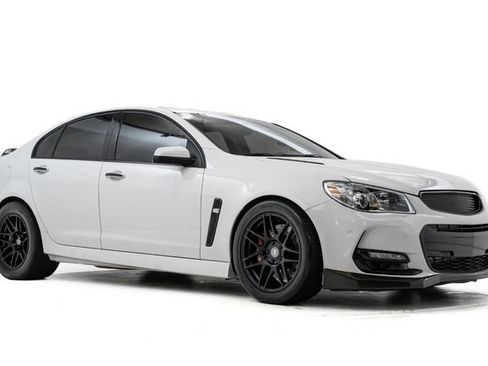 Used 2016 Chevrolet SS RWD image 5