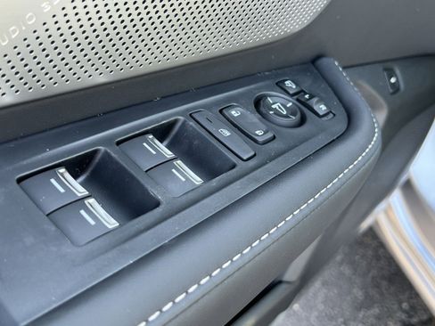 New 2026 Acura RDX SH-AWD w/ Advance Package image 12