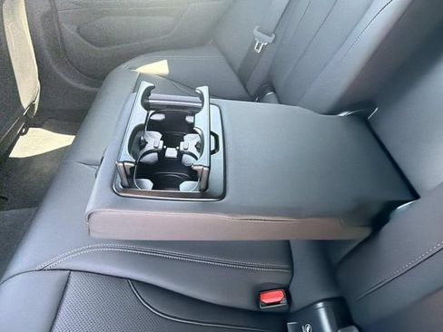 Used 2025 BMW M440i RWD image 23