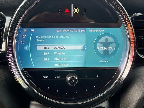 Used 2023 MINI Cooper 2-Door Hardtop image 14