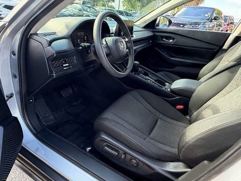 Used 2023 Honda Accord EX image 12