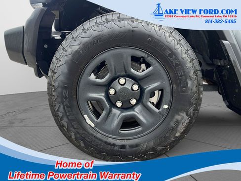 Used 2025 Jeep Wrangler Sport AWD/4WD image 6