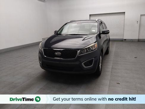 Used 2018 Kia Sorento LX image 1