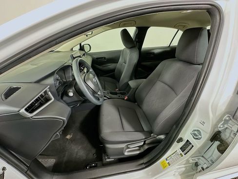 Used 2024 Toyota Corolla LE image 21