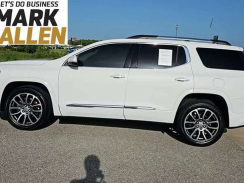 Used 2023 GMC Acadia Denali AWD/4WD image 5