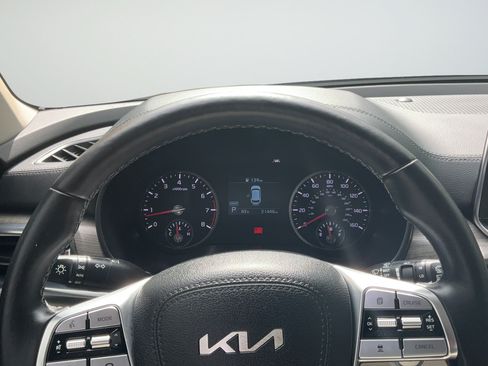 Used 2022 Kia Telluride EX w/ EX Premium Package AWD/4WD image 14