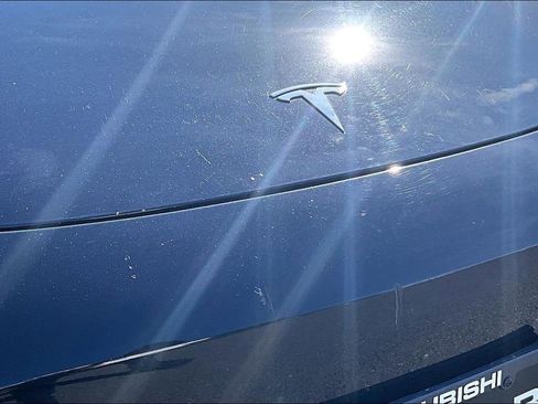 Used 2018 Tesla Model 3 Long Range AWD/4WD image 27