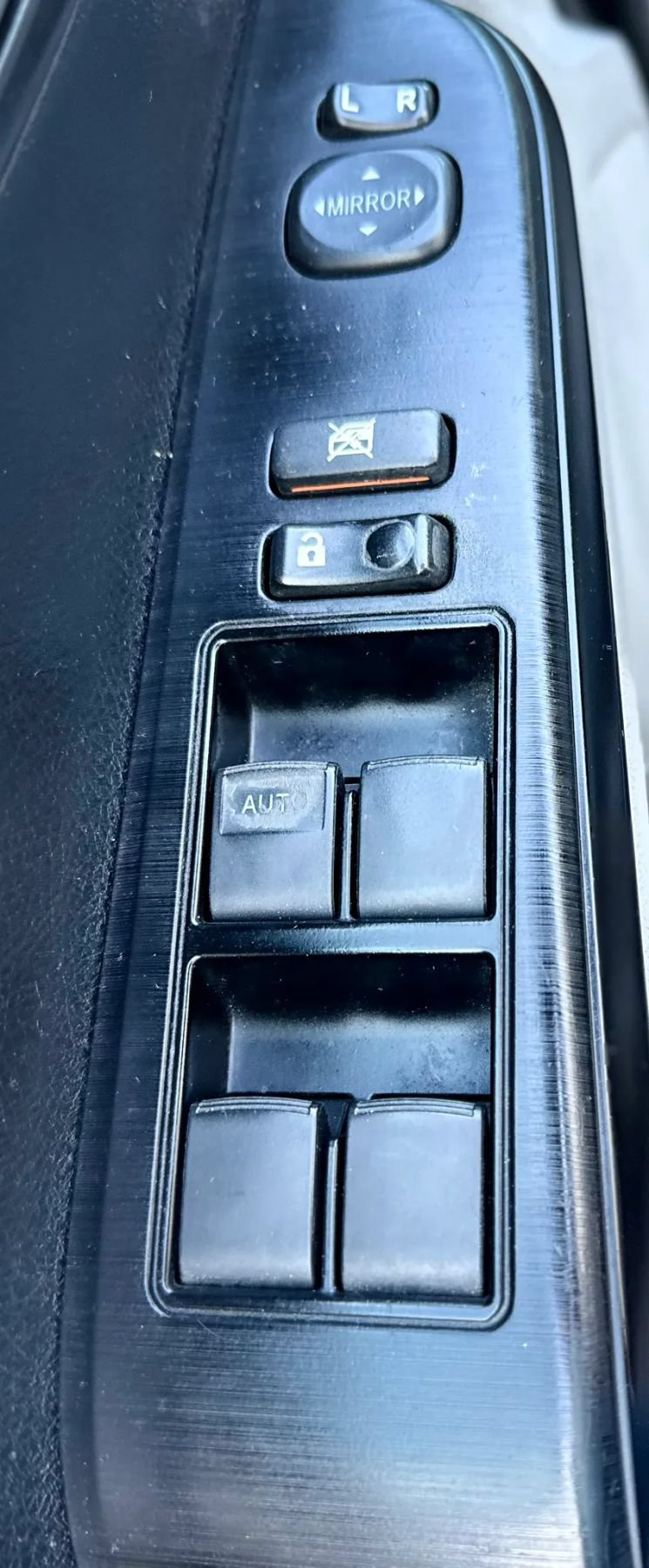 Used 2014 Toyota Camry LE FWD image 21