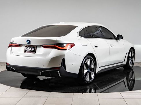 Used 2023 BMW i4 eDrive35 w/ Premium Package RWD image 10