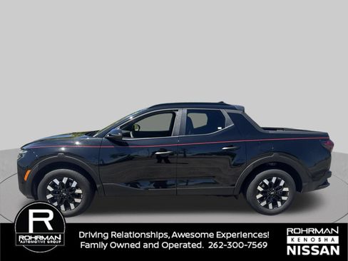Used 2025 Hyundai Santa Cruz SEL AWD/4WD image 9