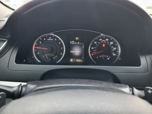 Used 2016 Toyota Camry SE image 10