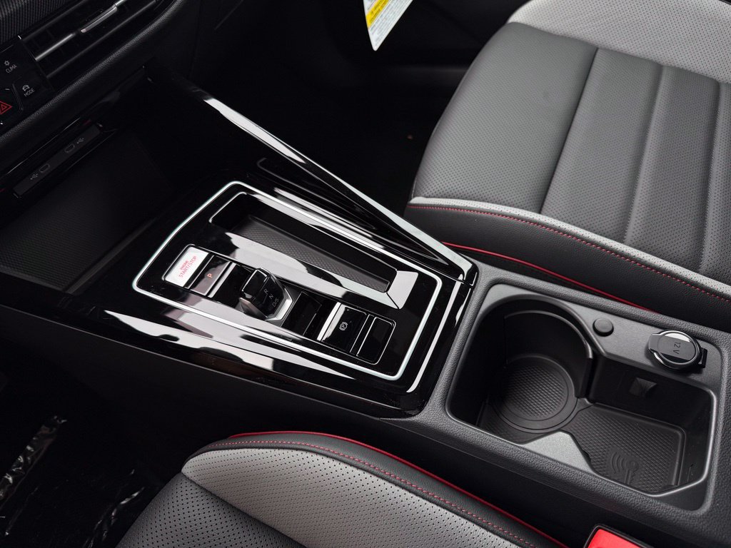 New 2026 Volkswagen GTI SE FWD image 13