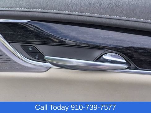 Used 2020 Cadillac XT6 Premium Luxury AWD/4WD image 40