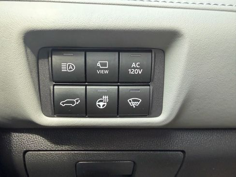 Used 2022 Toyota Highlander Platinum AWD/4WD image 27