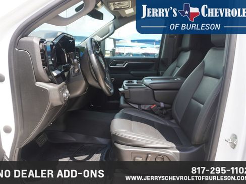 Used 2024 Chevrolet Silverado 2500 LTZ AWD/4WD image 7