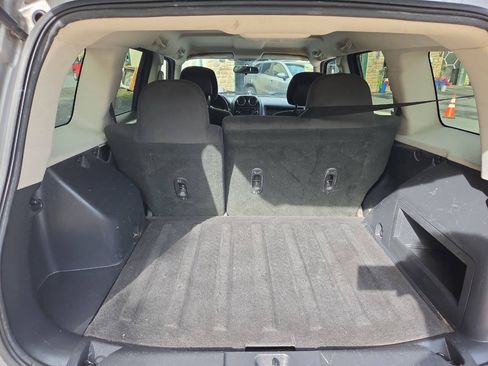 Used 2015 Jeep Patriot Latitude w/ Trailer Tow Prep Group AWD/4WD image 17