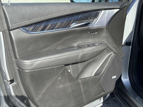 Certified 2025 Cadillac XT6 Premium Luxury image 20