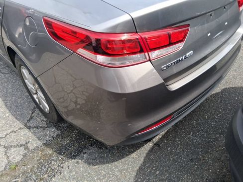 Used 2017 Kia Optima LX FWD image 7