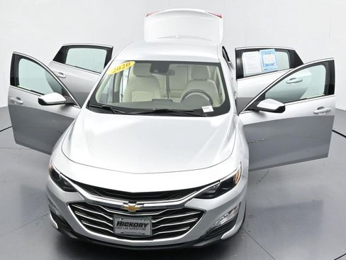 Used 2020 Chevrolet Malibu LT w/ Leather Package FWD image 40