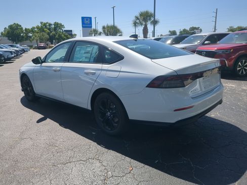 New 2025 Honda Accord SE image 6