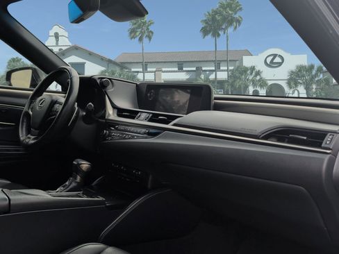 Used 2019 Lexus ES 350 F Sport w/ Accessory Package 2 FWD image 27