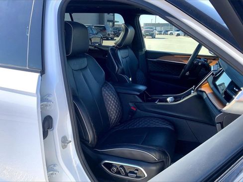 Used 2023 Jeep Grand Cherokee L Summit image 23