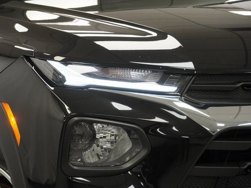Used 2023 Chevrolet TrailBlazer LS image 5