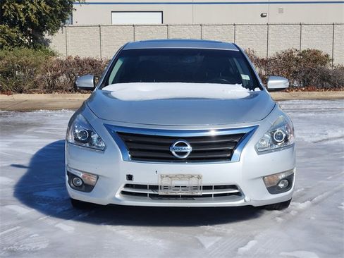 Used 2013 Nissan Altima 2.5 SV w/ 2.5SV Convenience Pkg image 2