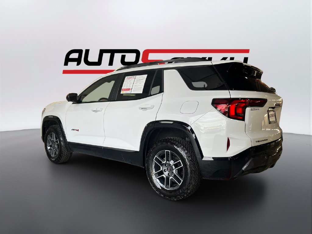 Used 2026 GMC Terrain AT4 w/ Convenience Package III AWD/4WD image 7