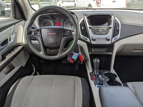 Used 2017 GMC Terrain SLE FWD image 16